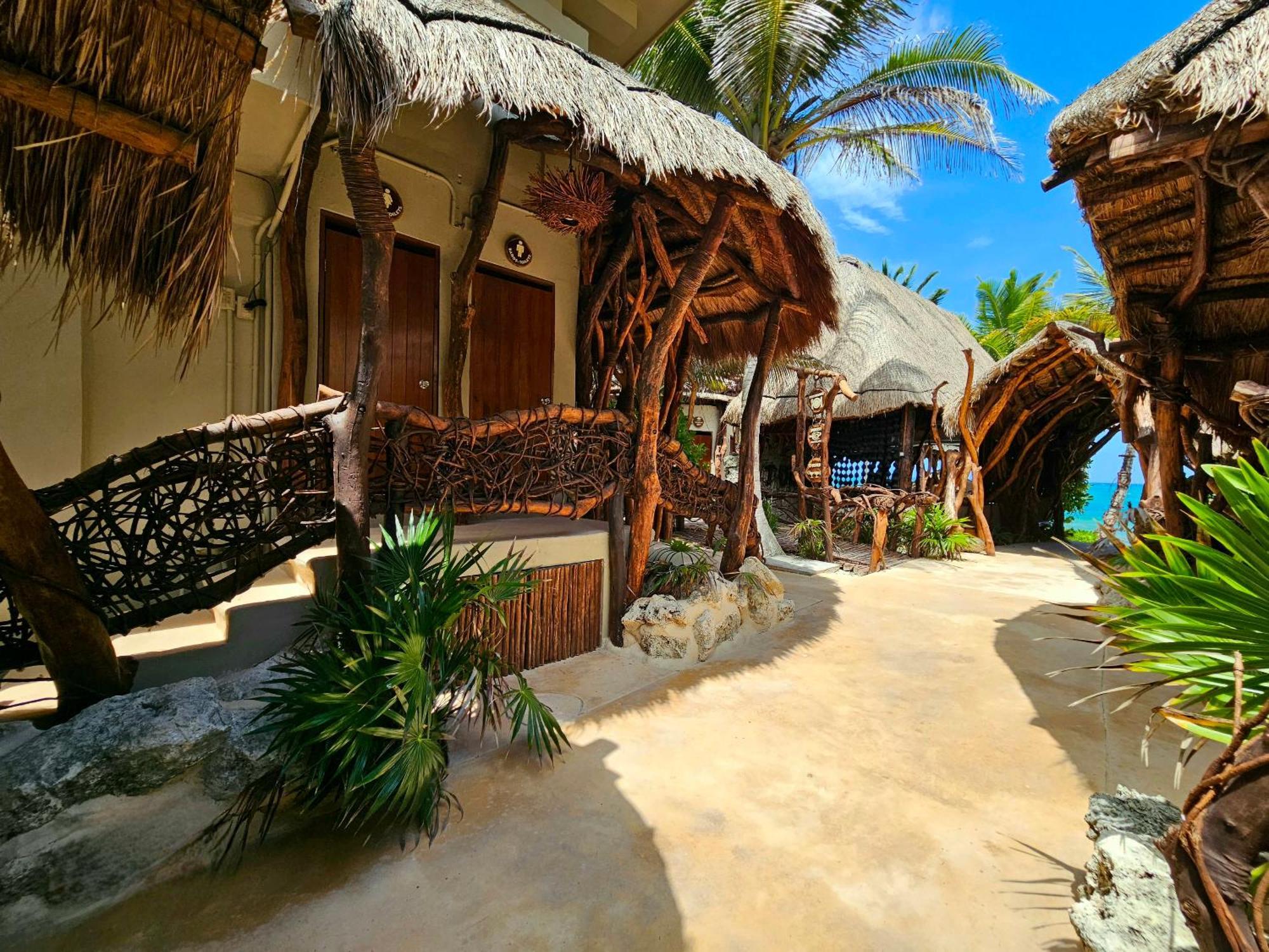 Cabanas Playa Condesa 툴룸 외부 사진